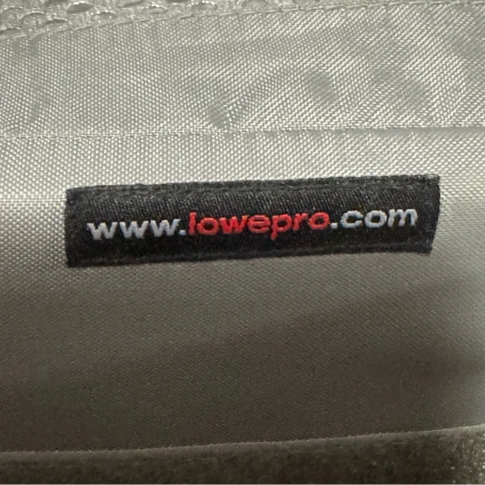 Vintage Camera Bag Lowepro Nova Mini Camera Bag DSLR Video Camera Padded Bag